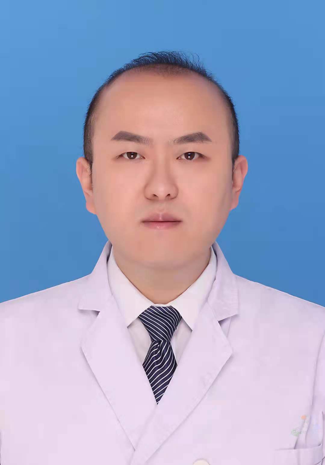 李梁斌