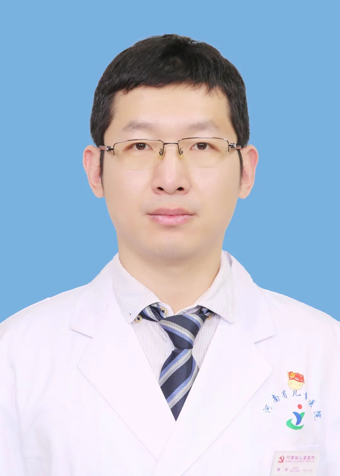 潘登.jpg